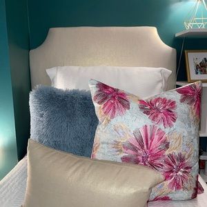 2 pink and blue pillow covers with down pillow inserts. Like new